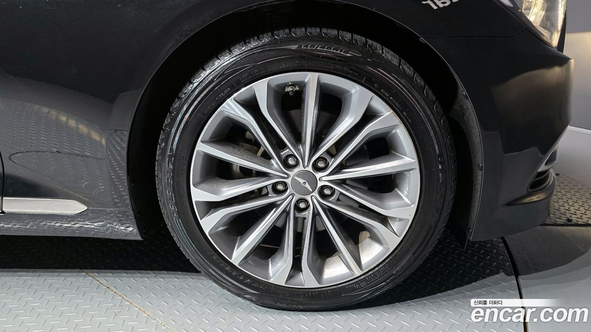 Hyundai Genesis 2016