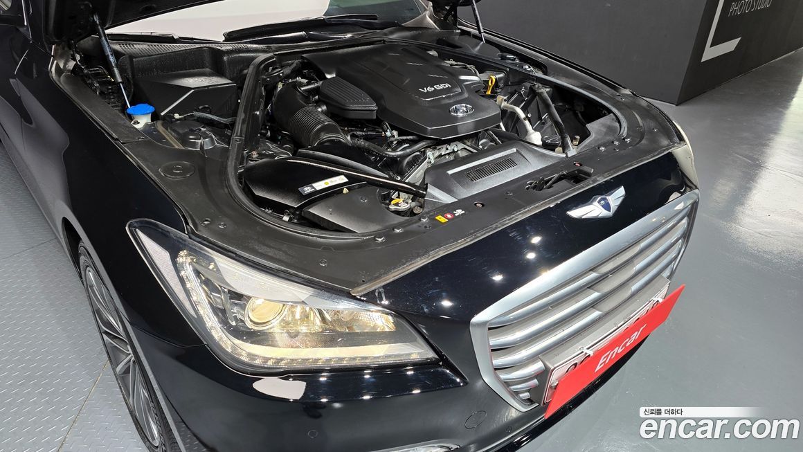 Hyundai Genesis 2016