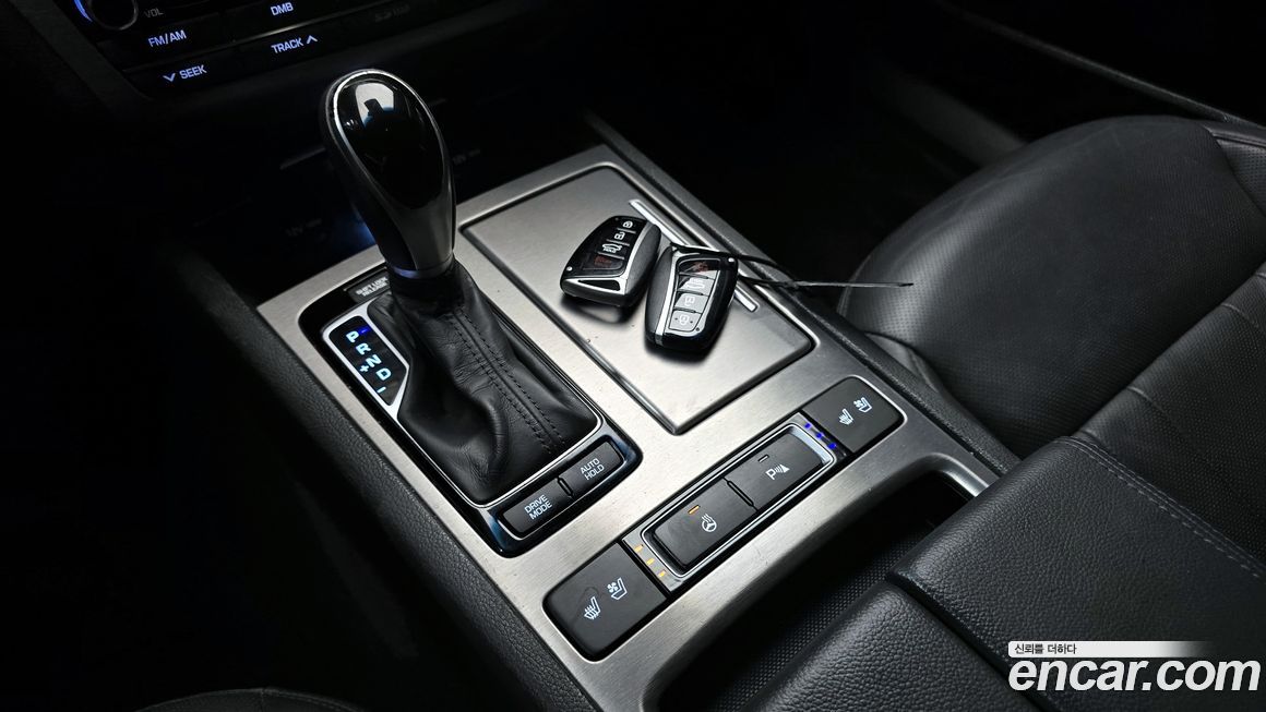 Hyundai Genesis 2016