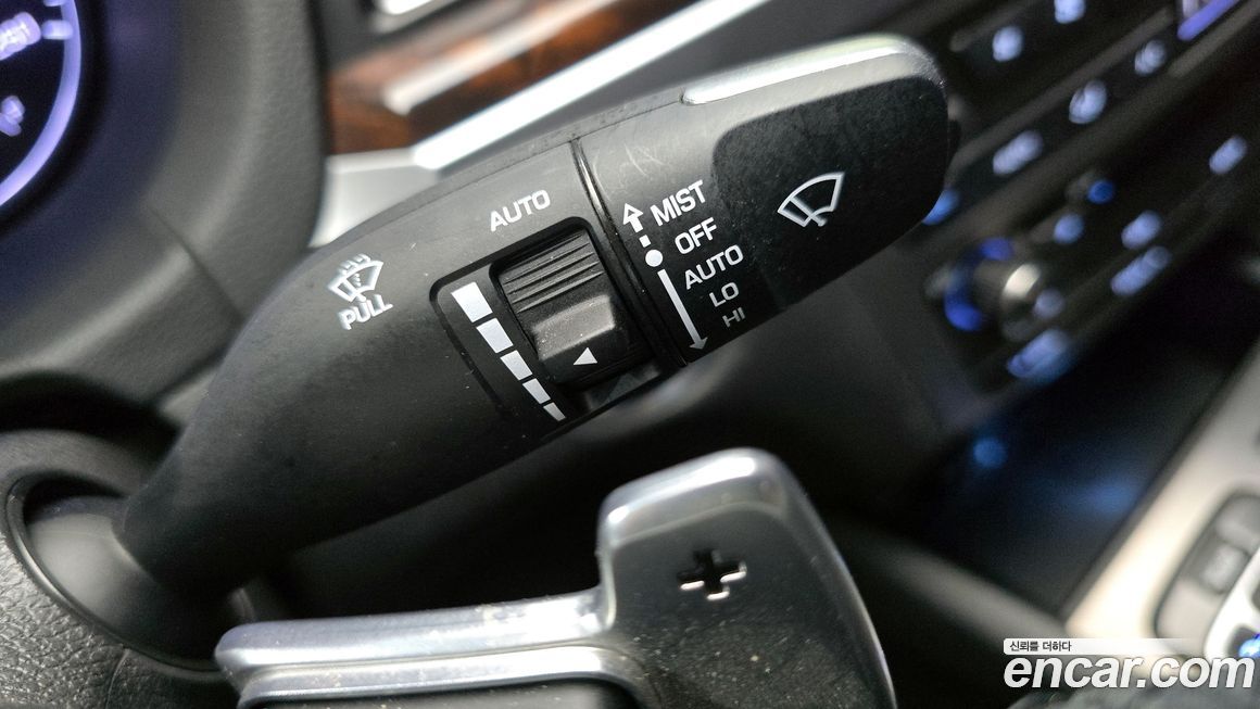 Hyundai Genesis 2016