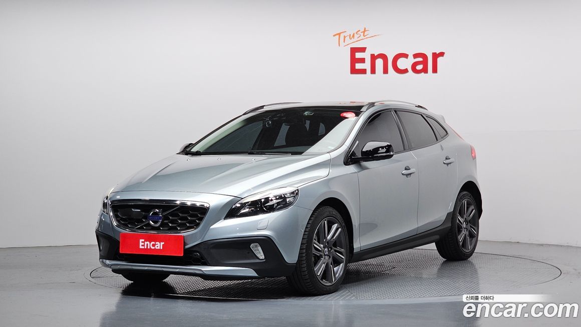 Volvo V40 2015