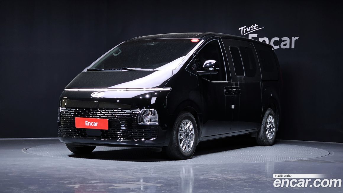 Hyundai Staria 2025