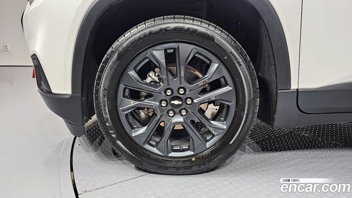 ChevroletGMDaewoo Traverse 2021