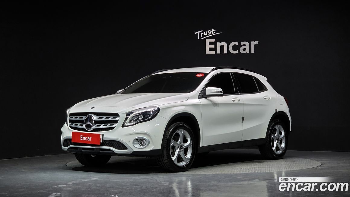 Mercedes-Benz GLA-Class 2019