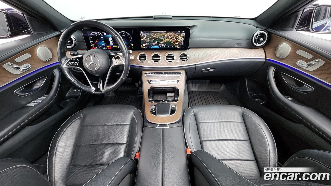 Mercedes-Benz E-Class 2021