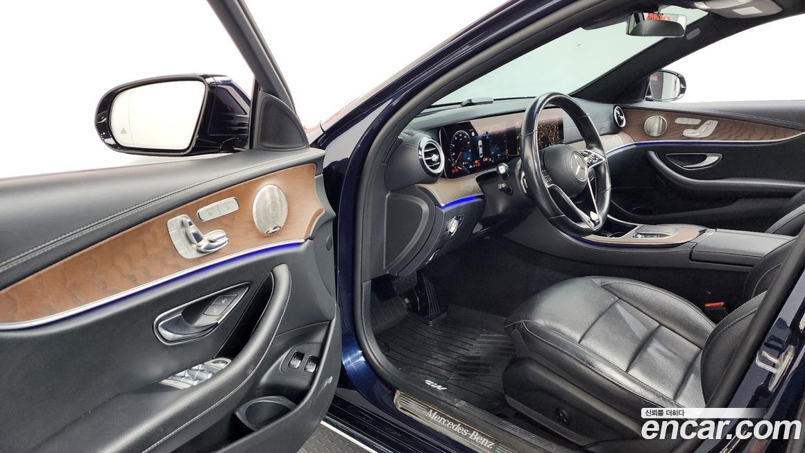 Mercedes-Benz E-Class 2021