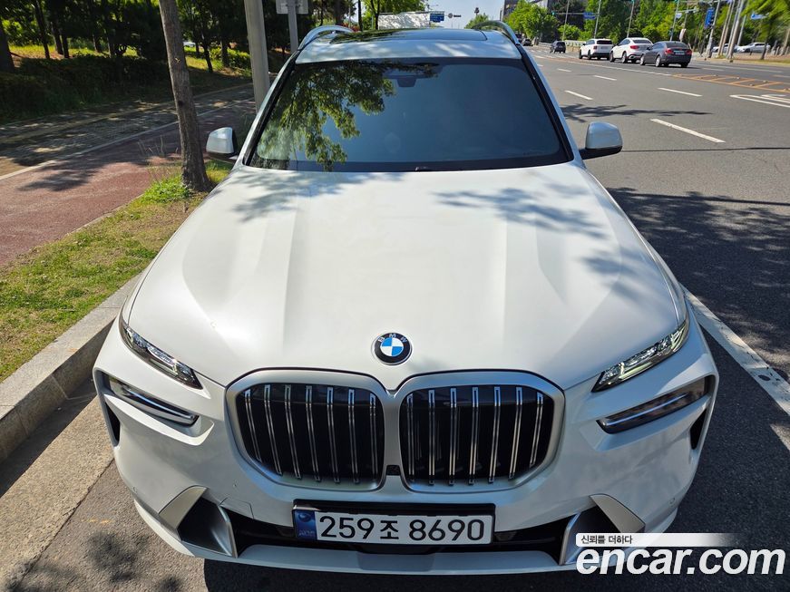BMW X7 2025