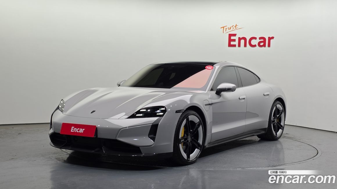 Porsche Taycan 2025