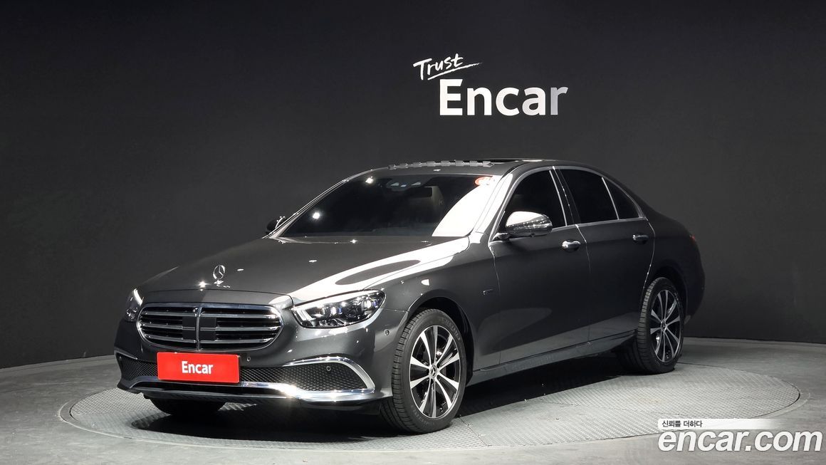 Mercedes-Benz E-Class 2021