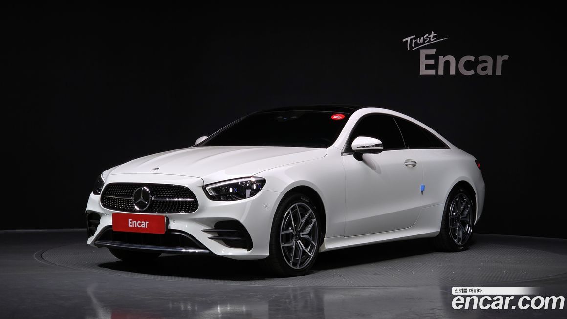 Mercedes-Benz E-Class 2022