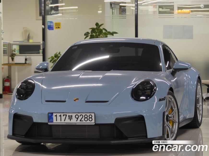 Porsche 911 2025