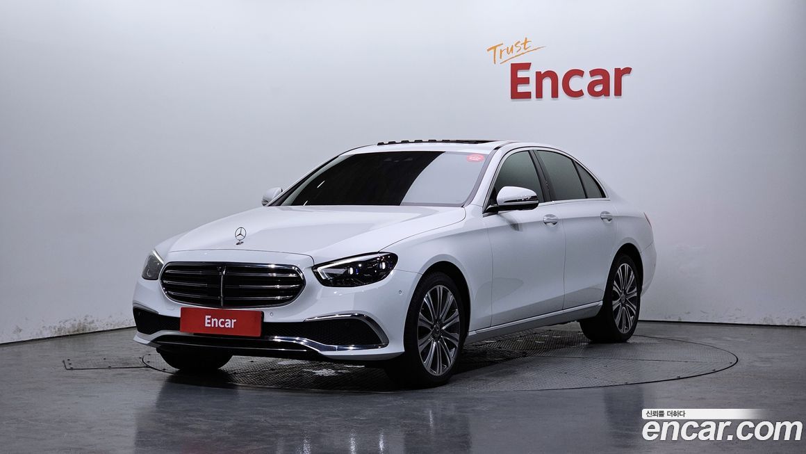 Mercedes-Benz E-Class 2023