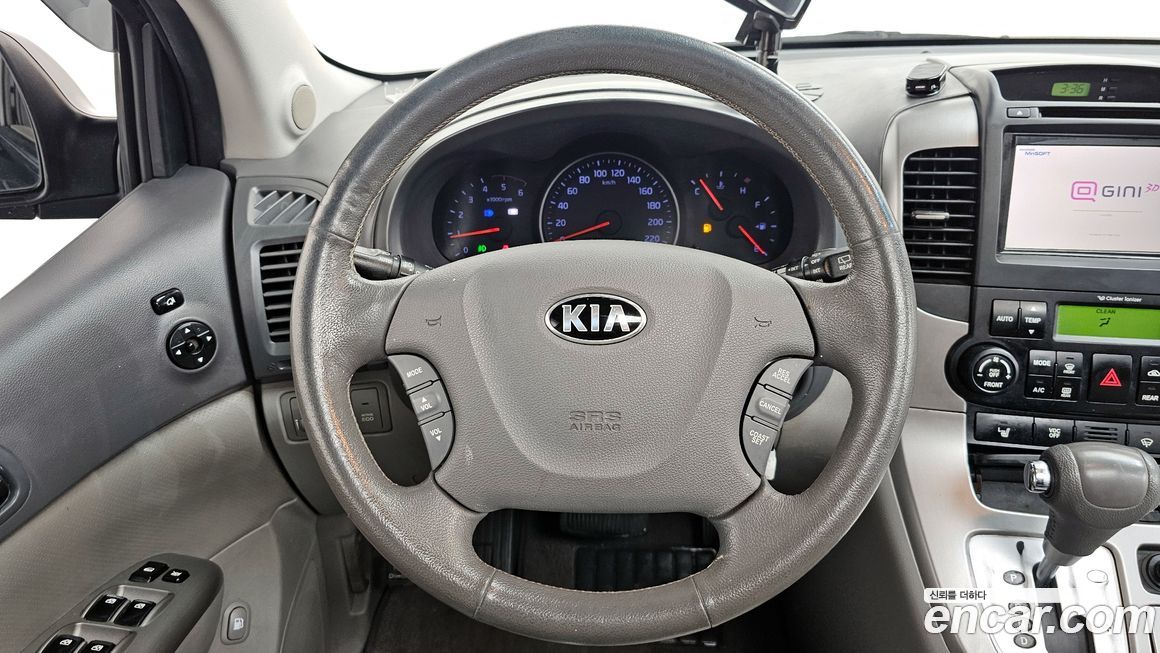 Kia Canival 2013