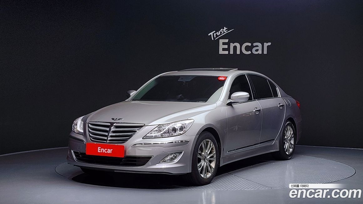 Hyundai Genesis 2012