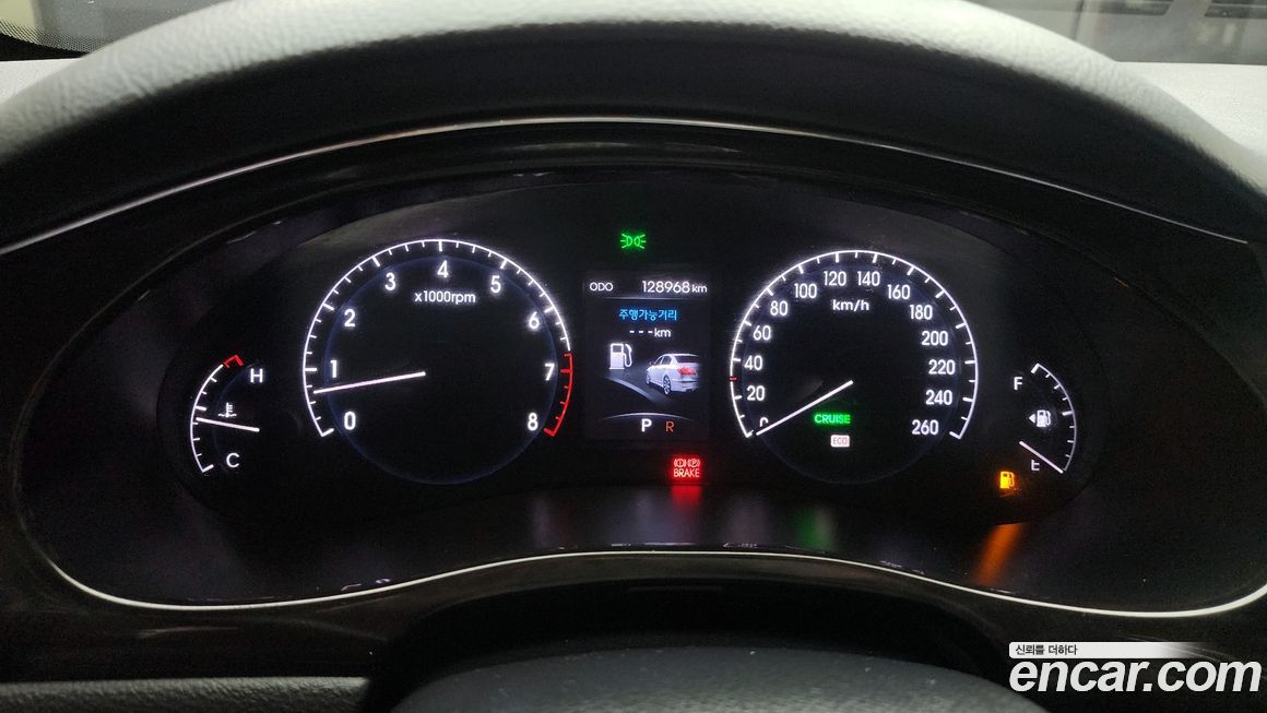 Hyundai Genesis 2012