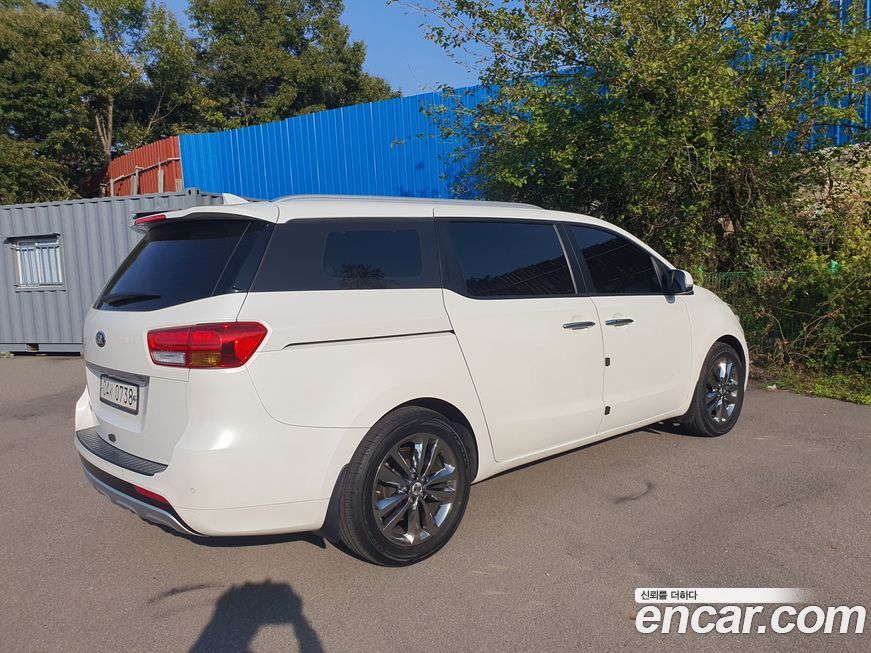 Kia Canival 2016