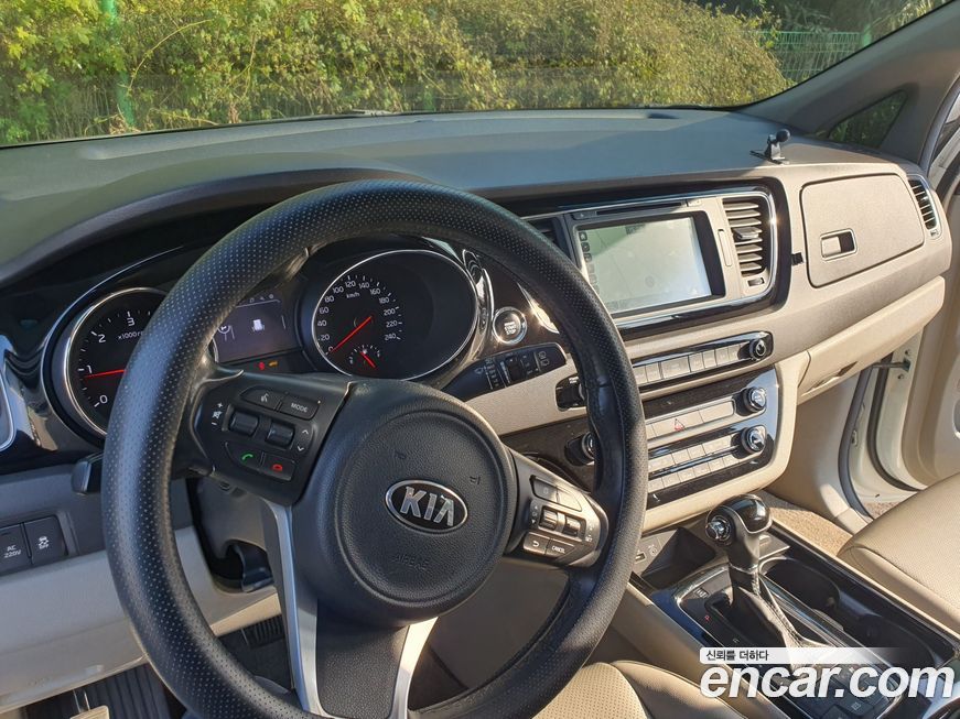 Kia Canival 2016