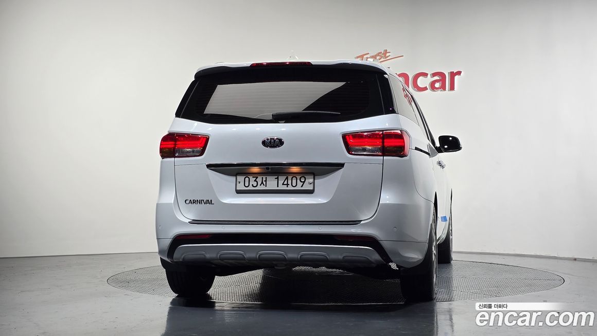 Kia Canival 2018