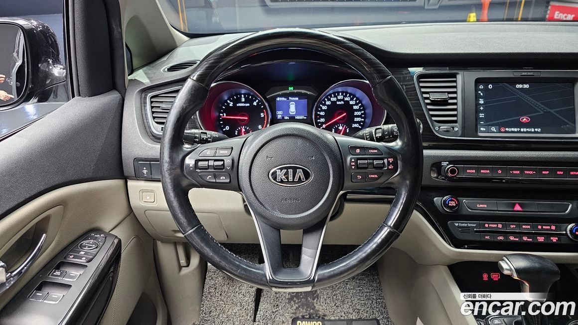 Kia Canival 2019