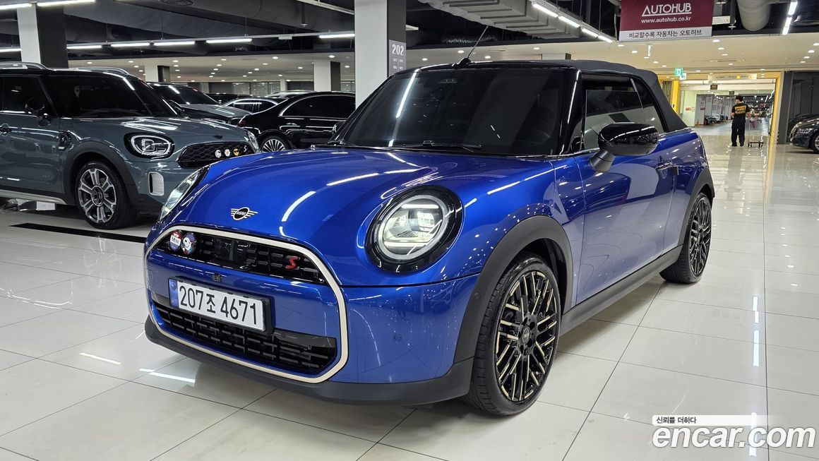 Mini Cooper Convertible 2025