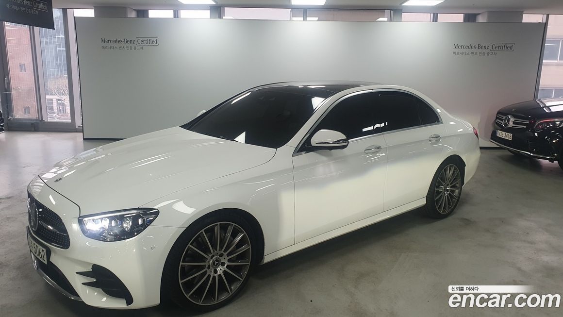 Mercedes-Benz E-Class 2022