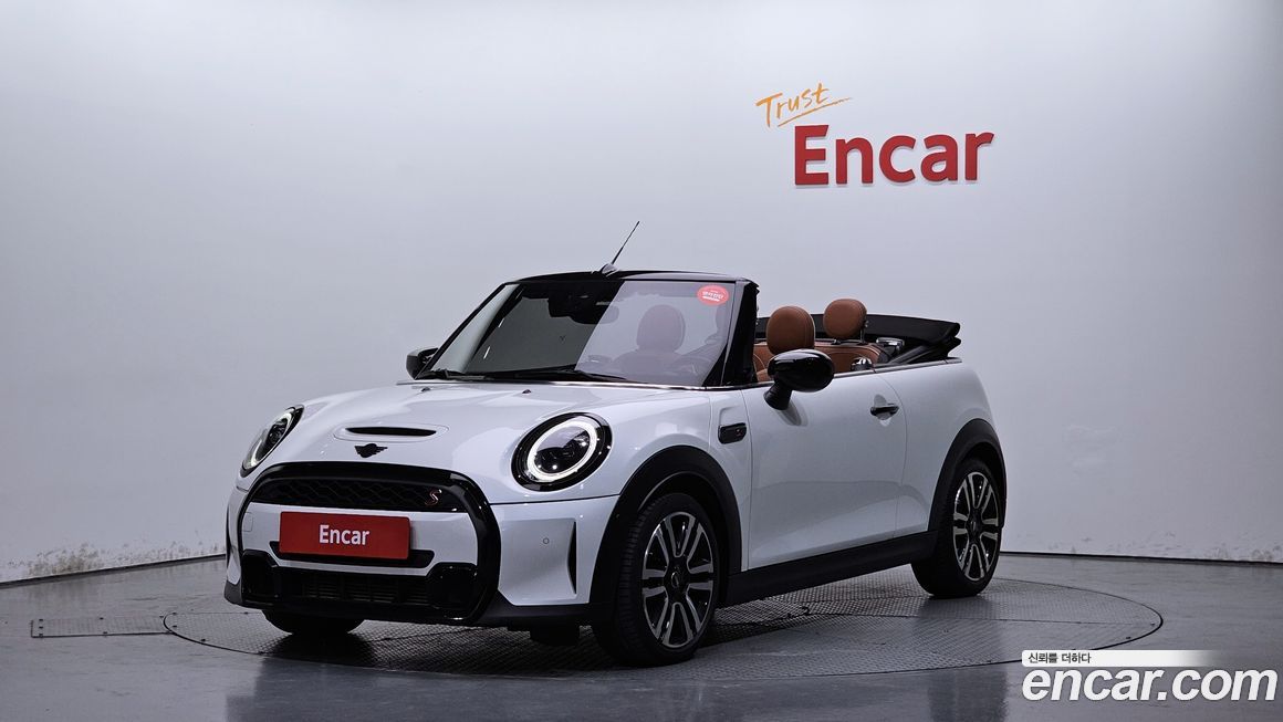 Mini Cooper Convertible 2024