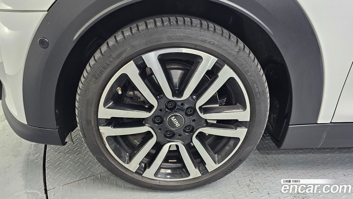 Mini Cooper Convertible 2024