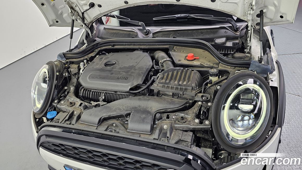 Mini Cooper Convertible 2024