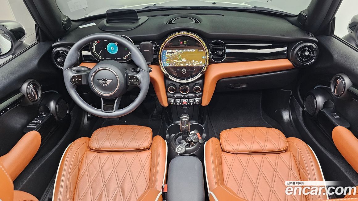 Mini Cooper Convertible 2024