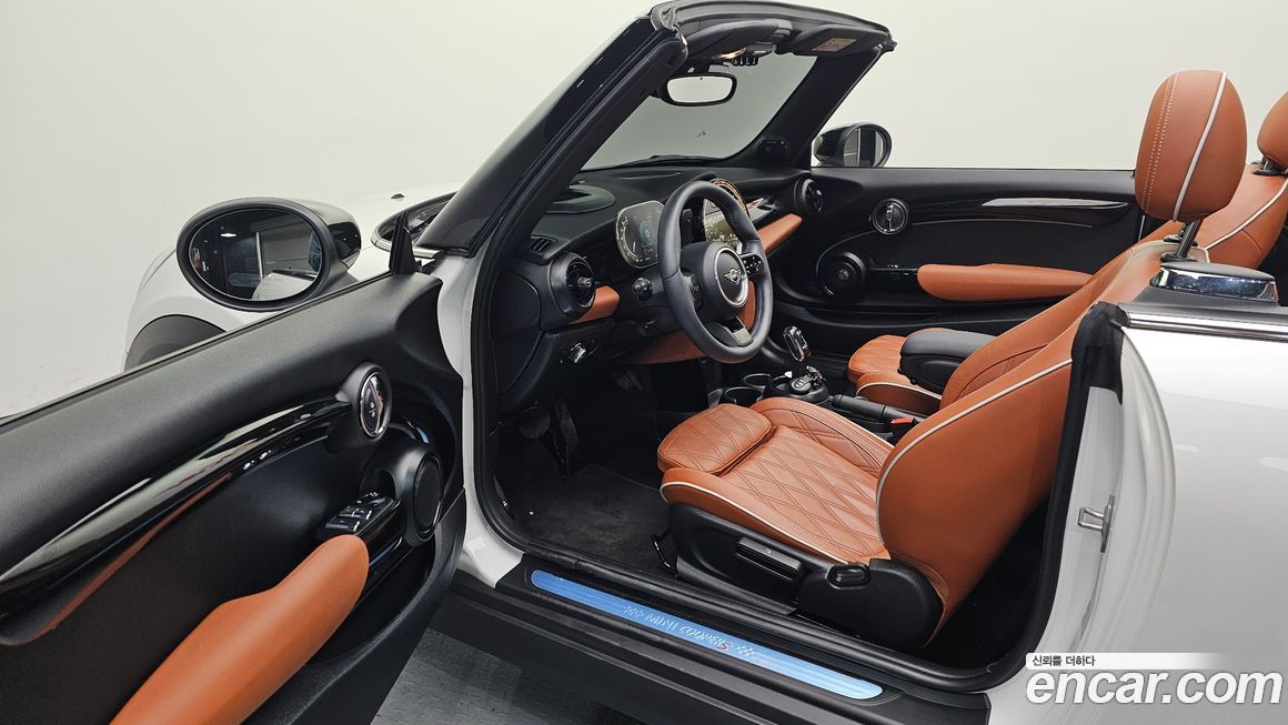 Mini Cooper Convertible 2024