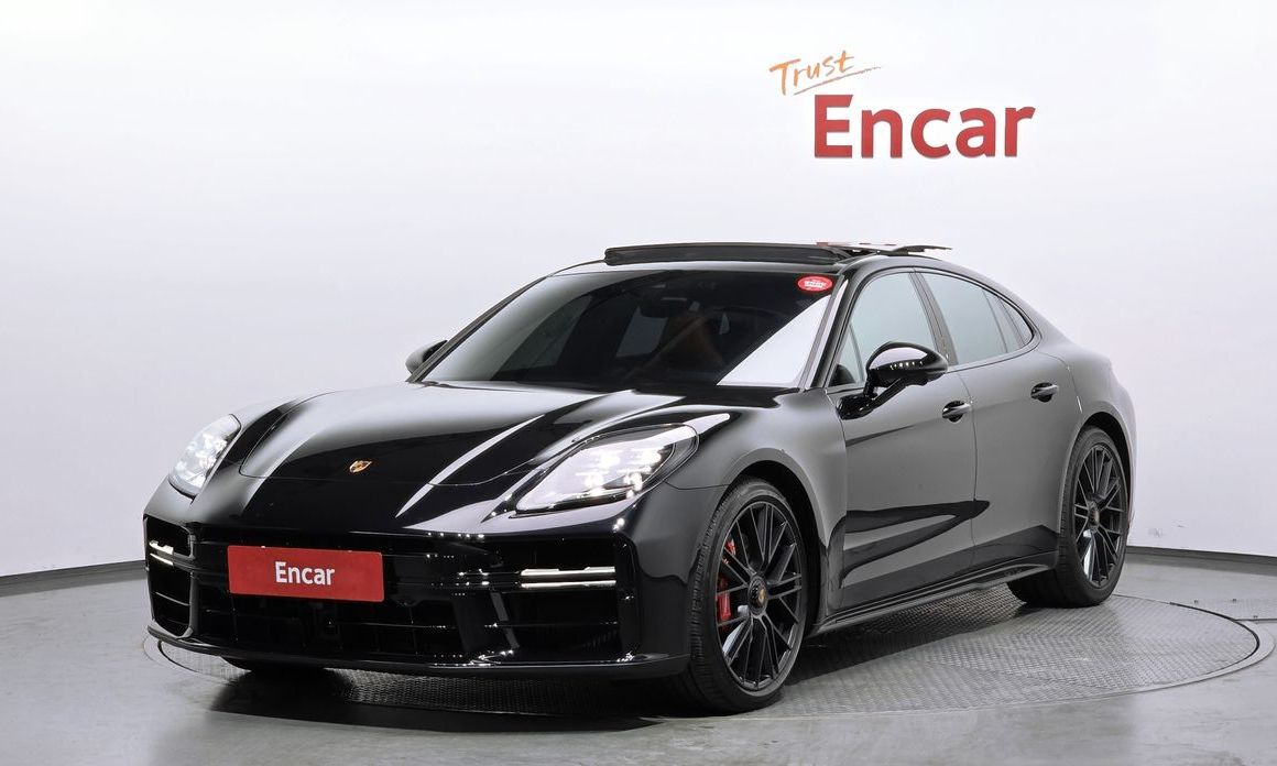 Porsche Panamera 2025