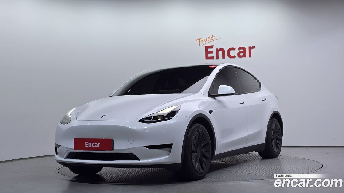 Tesla Model Y 2023