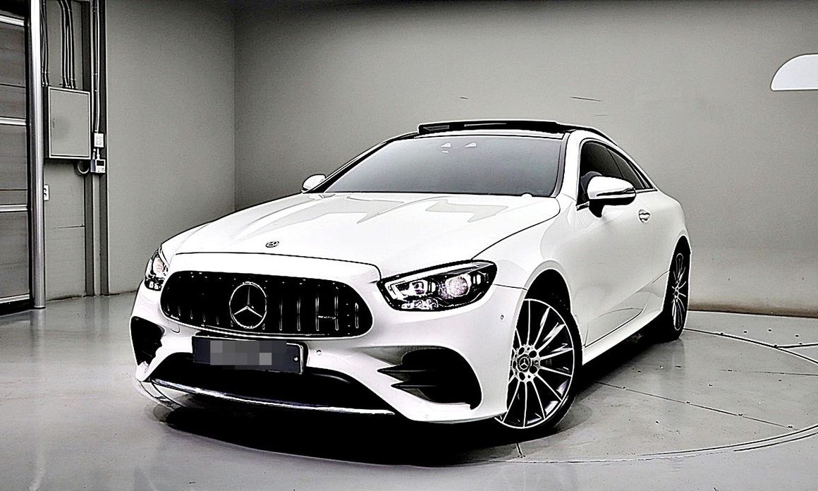 Mercedes-Benz E-Class 2021