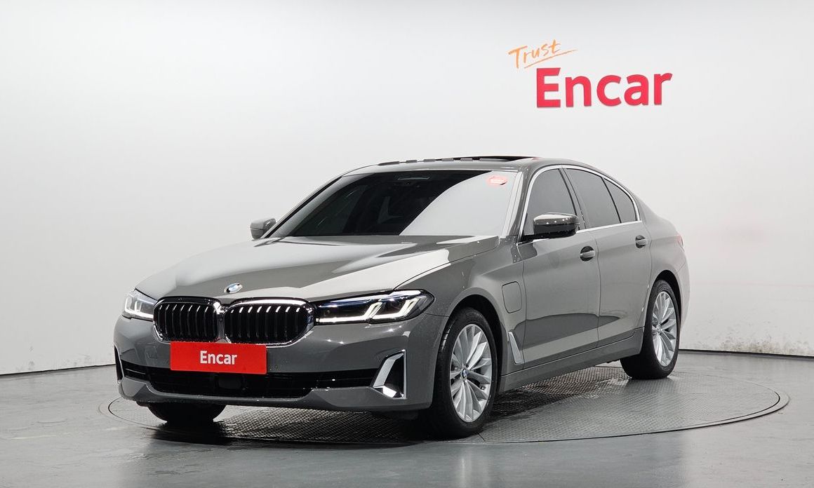 BMW 5-Series 2021