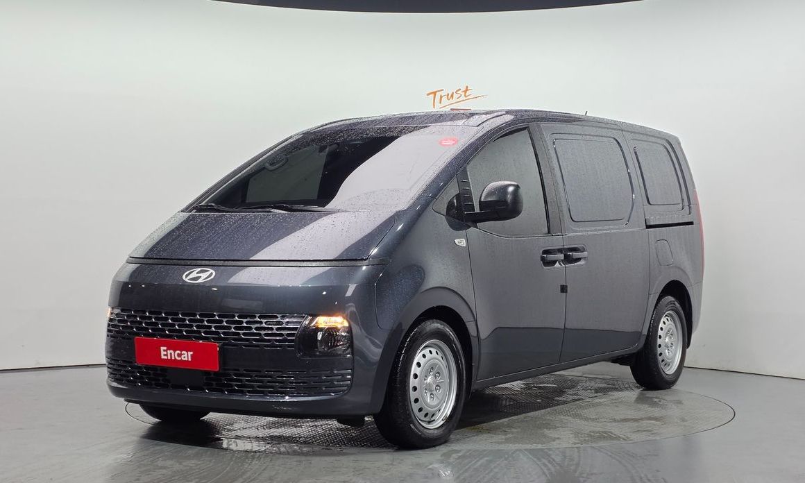 Hyundai Staria 2025