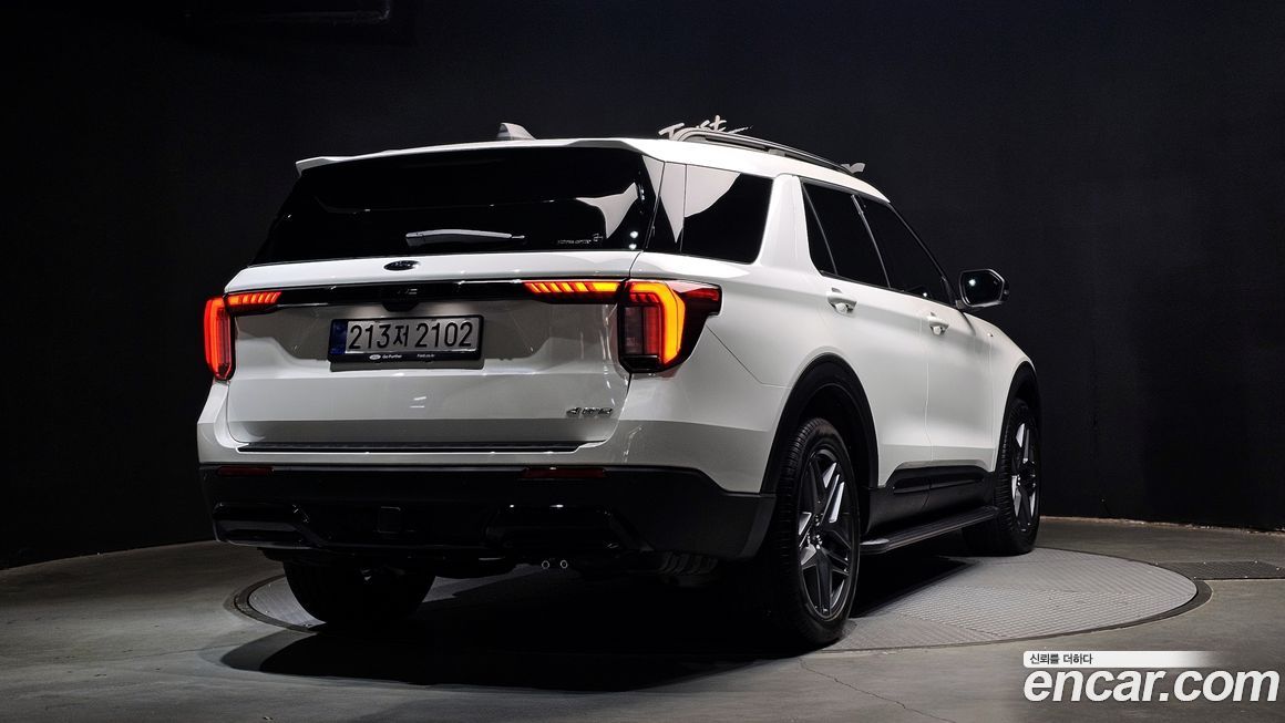 Ford Explorer 2025