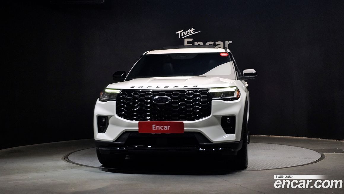 Ford Explorer 2025