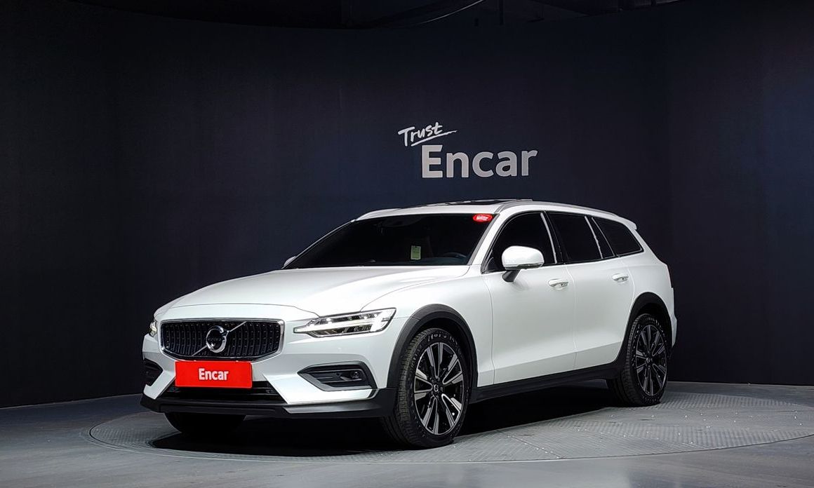 Volvo V60 2022