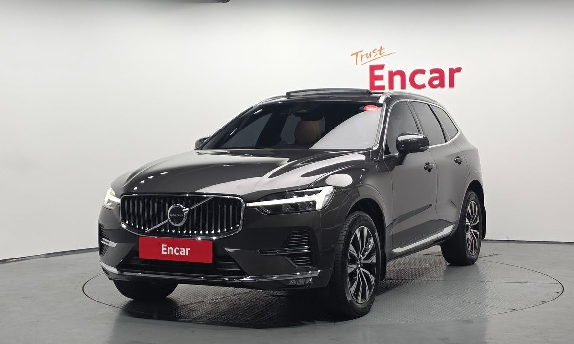 Volvo XC60 2025