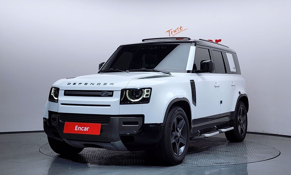 Land Rover Defender 2024