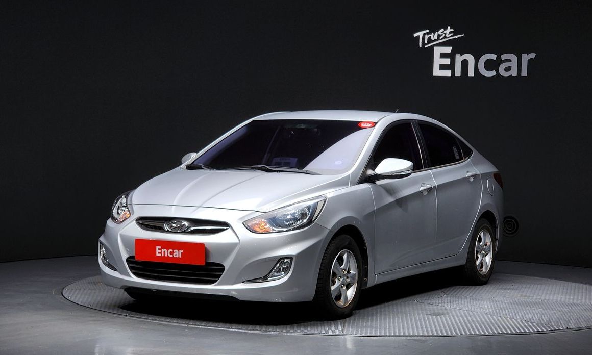 Hyundai Accent 2012