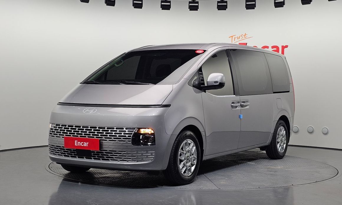Hyundai Staria 2025