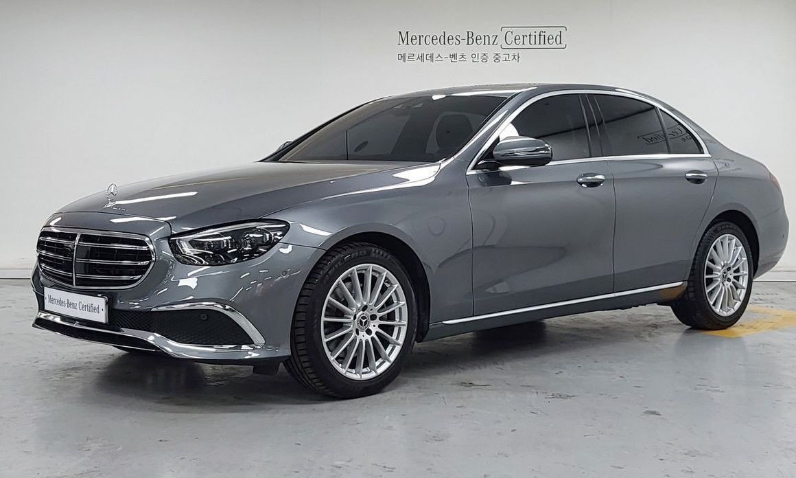 Mercedes-Benz E-Class 2021