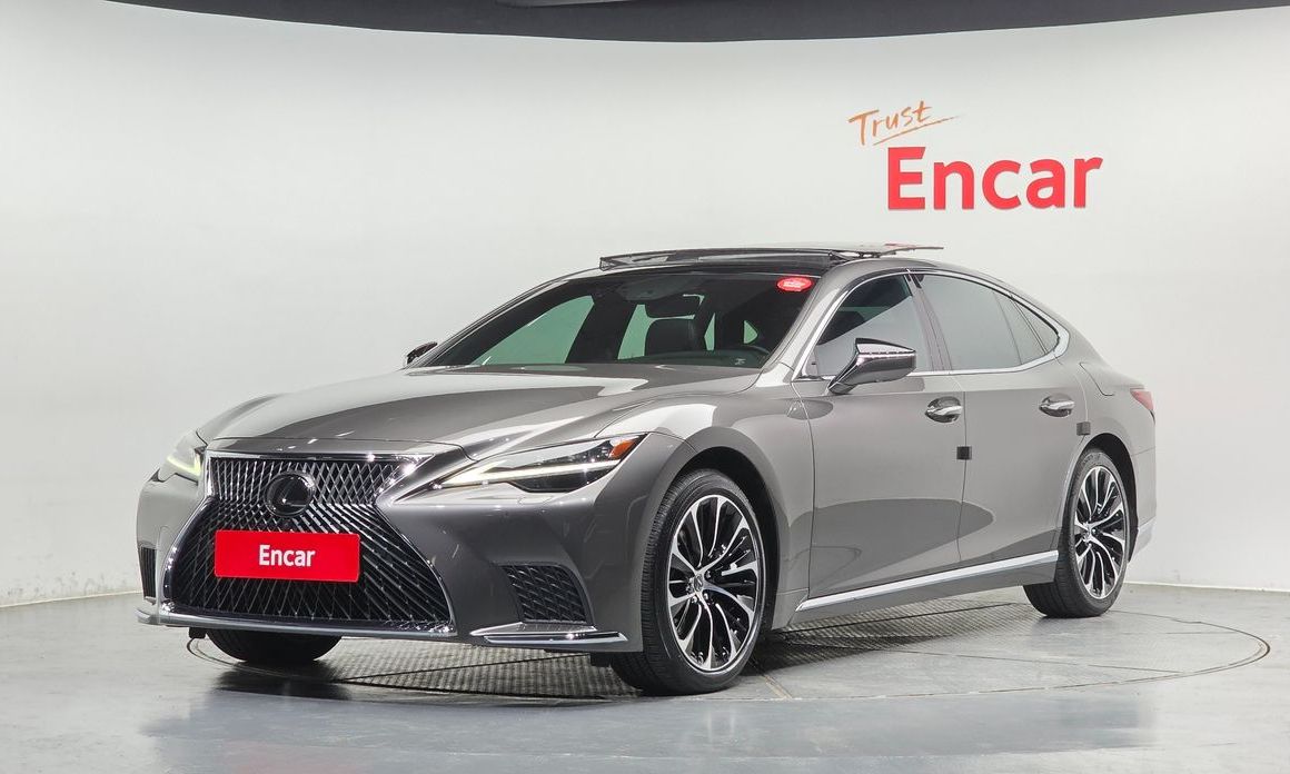 Lexus LS 2021
