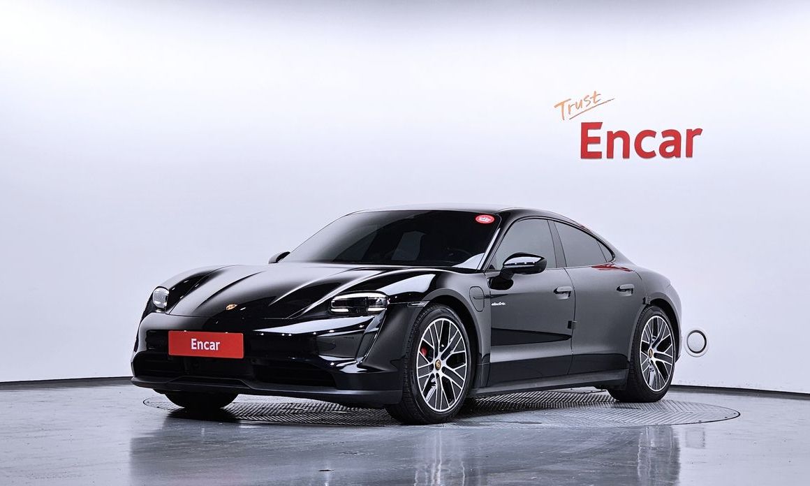 Porsche Taycan 2022