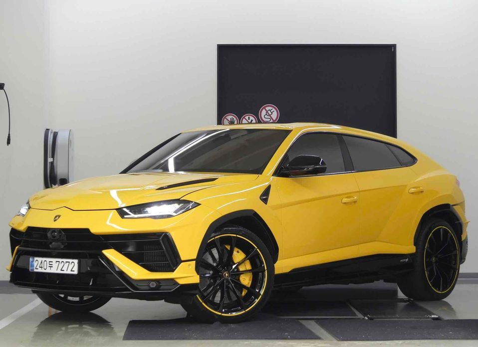 Lamborghini Urus 2024