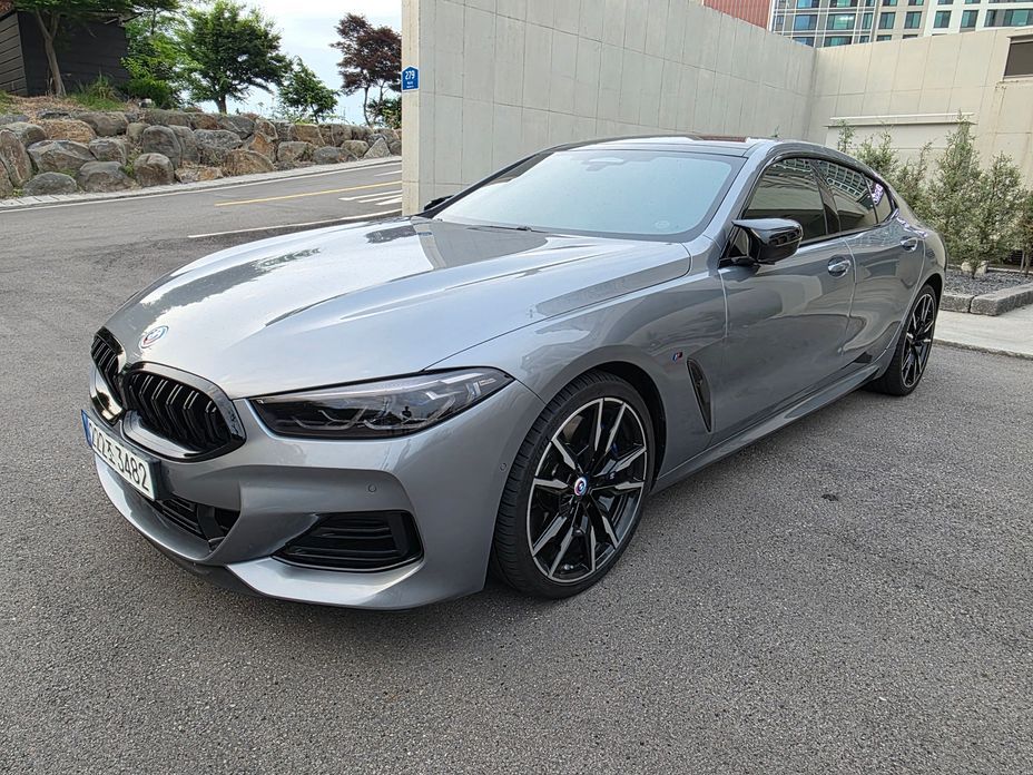 BMW 8-Series 2023