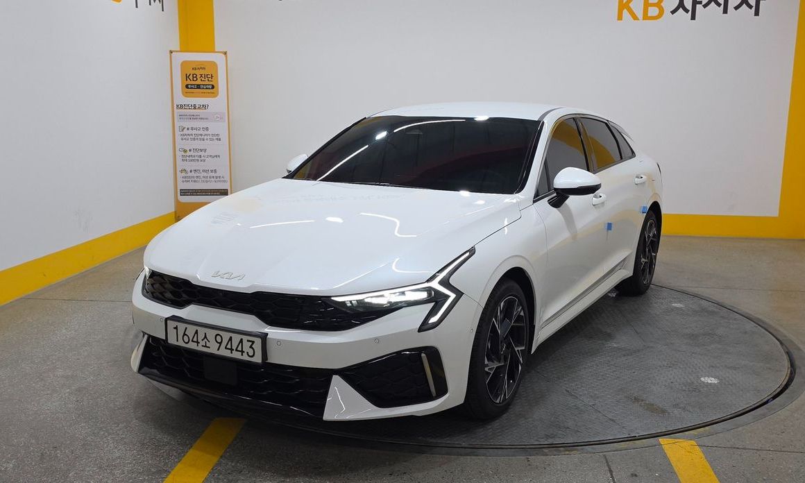 Kia K5 2025