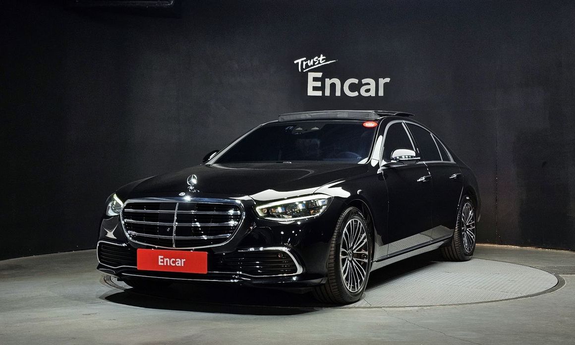 Mercedes-Benz S-Class 2025