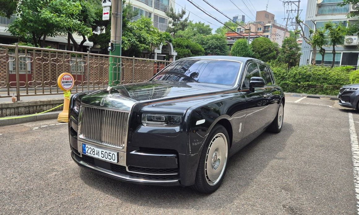 Rolls-Royce Phantom 2023